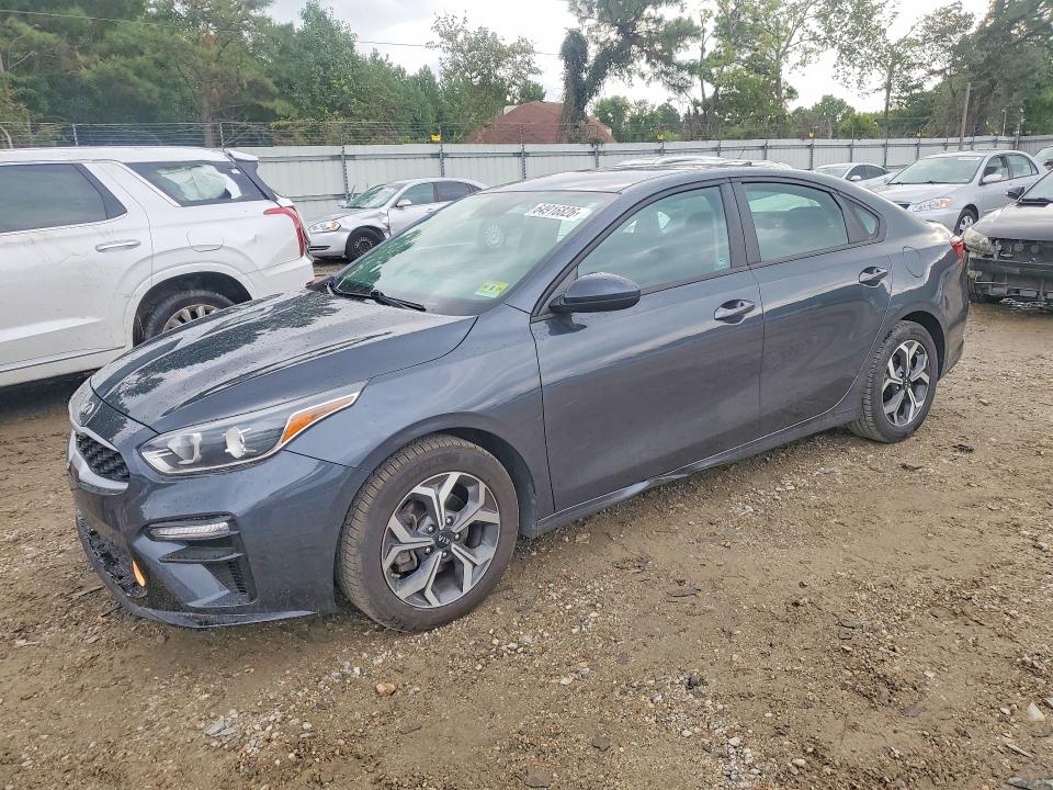 KIA FORTE 2021 with VIN 3KPF24AD4ME330332 - Photo from auction