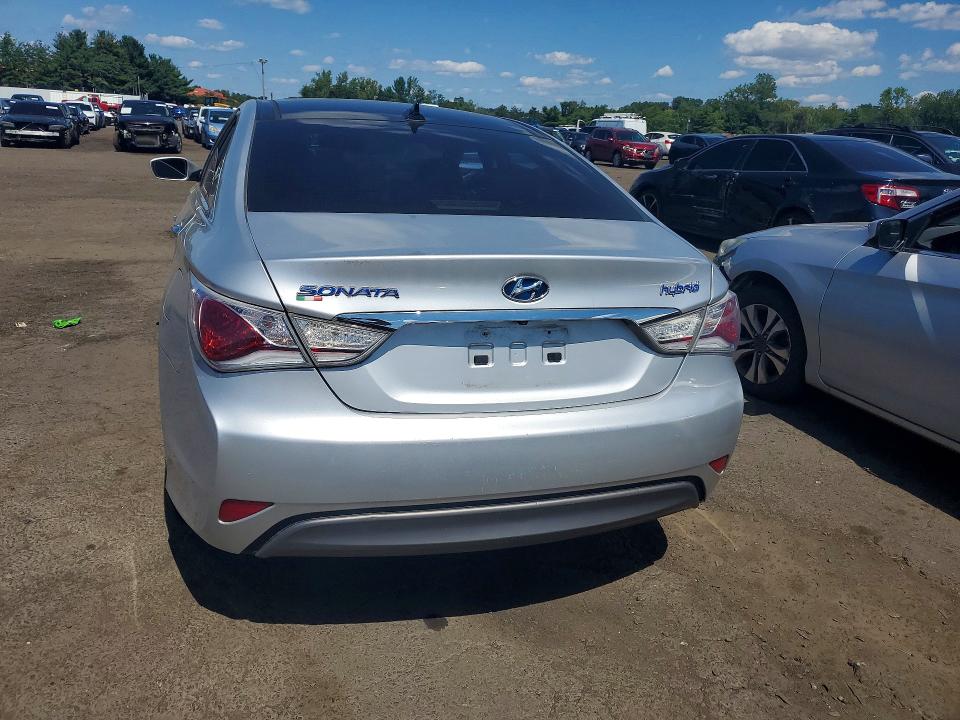 Photo 6 from auction – 2012 HYUNDAI SONATA with VIN KMHEC4A4XCA025844