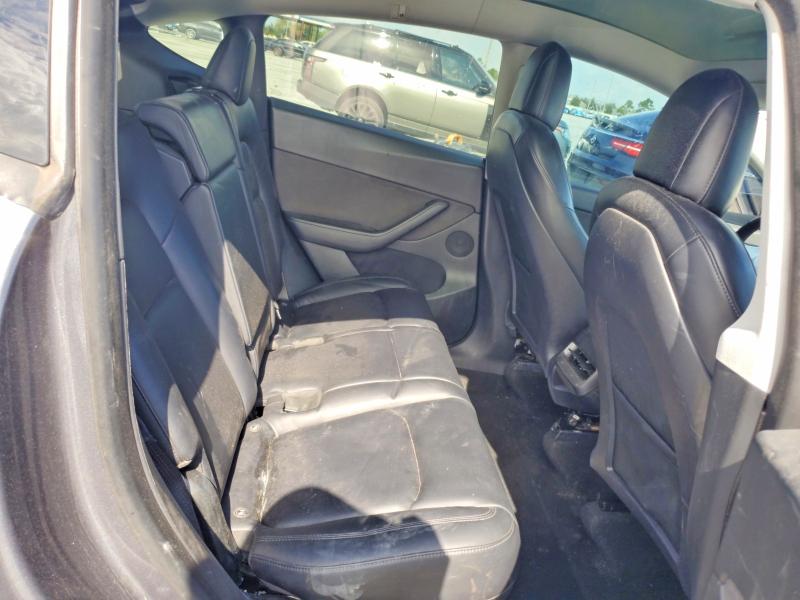 Photo 11 from auction – 2020 TESLA MODEL Y with VIN 5YJYGDEE4LF047032