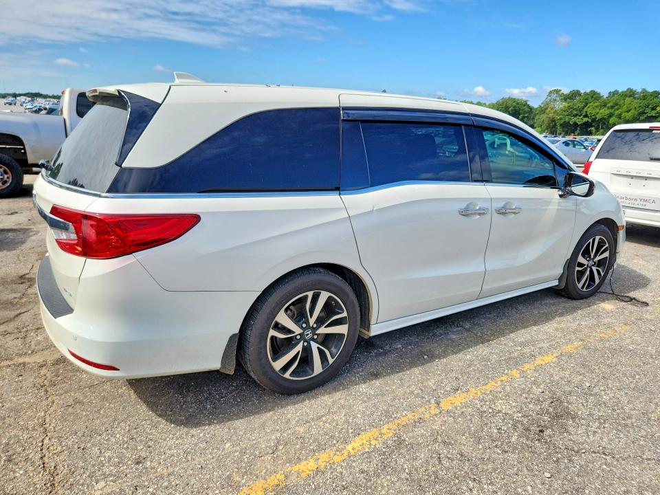 Photo 3 from auction – 2018 HONDA ODYSSEY with VIN 5FNRL6H92JB035906