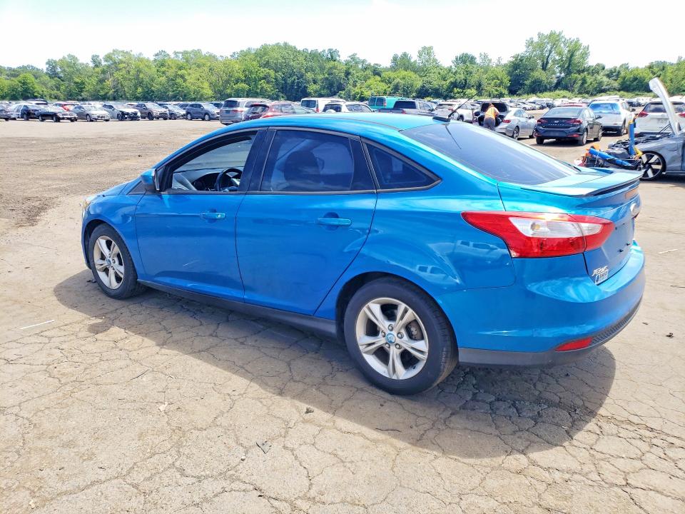 Photo 2 from auction – 2012 FORD FOCUS with VIN 1FAHP3F25CL442211