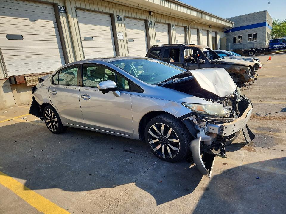 Photo 4 from auction – 2015 HONDA CIVIC with VIN 19XFB2F98FE247143
