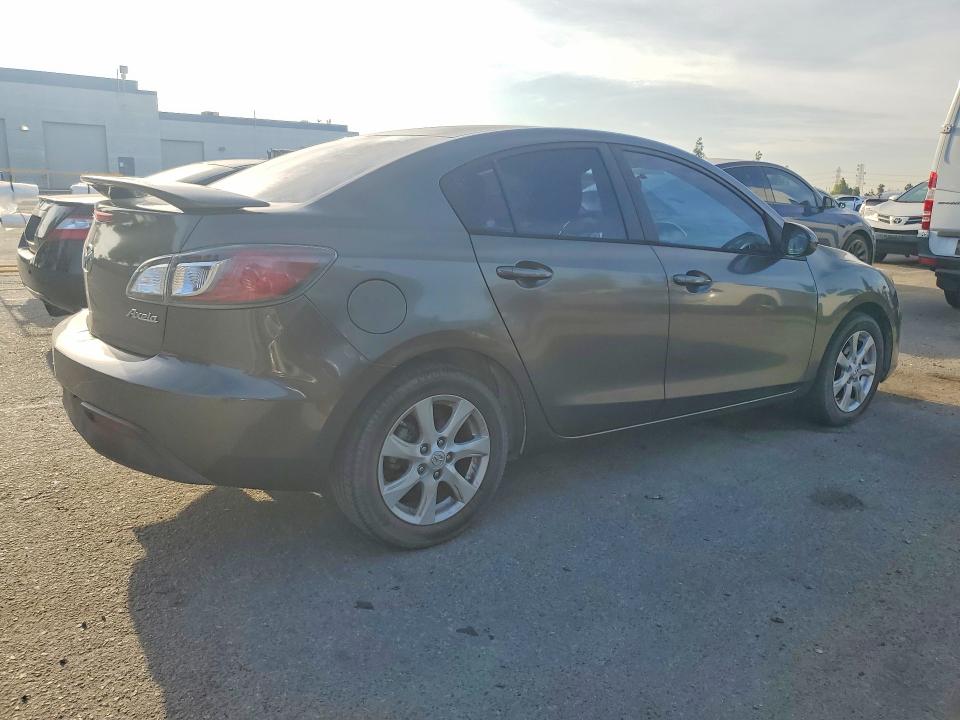Photo 3 from auction – 2011 MAZDA 3 with VIN JM1BL1VG9B1487661
