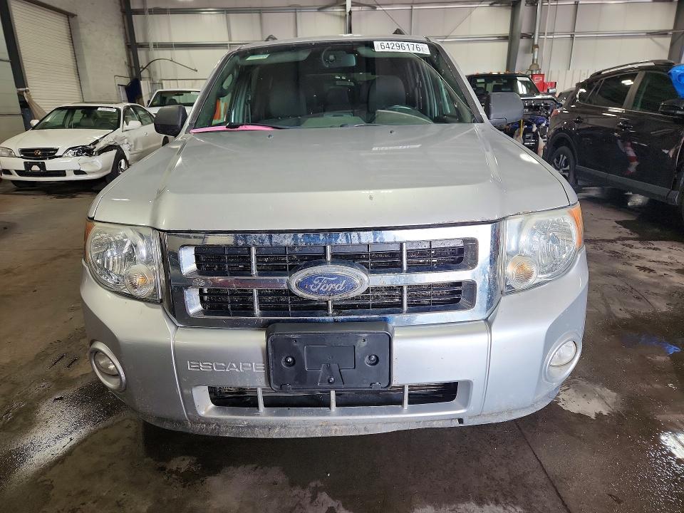 Photo 5 from auction – 2010 FORD ESCAPE with VIN 1FMCU9D74AKA34781