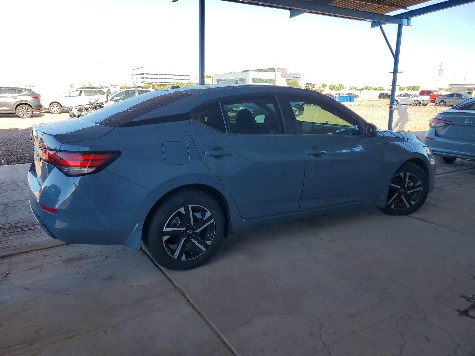 Снимка 3 от търг – 2025 NISSAN SENTRA с VIN 3N1AB8CV1SY338359
