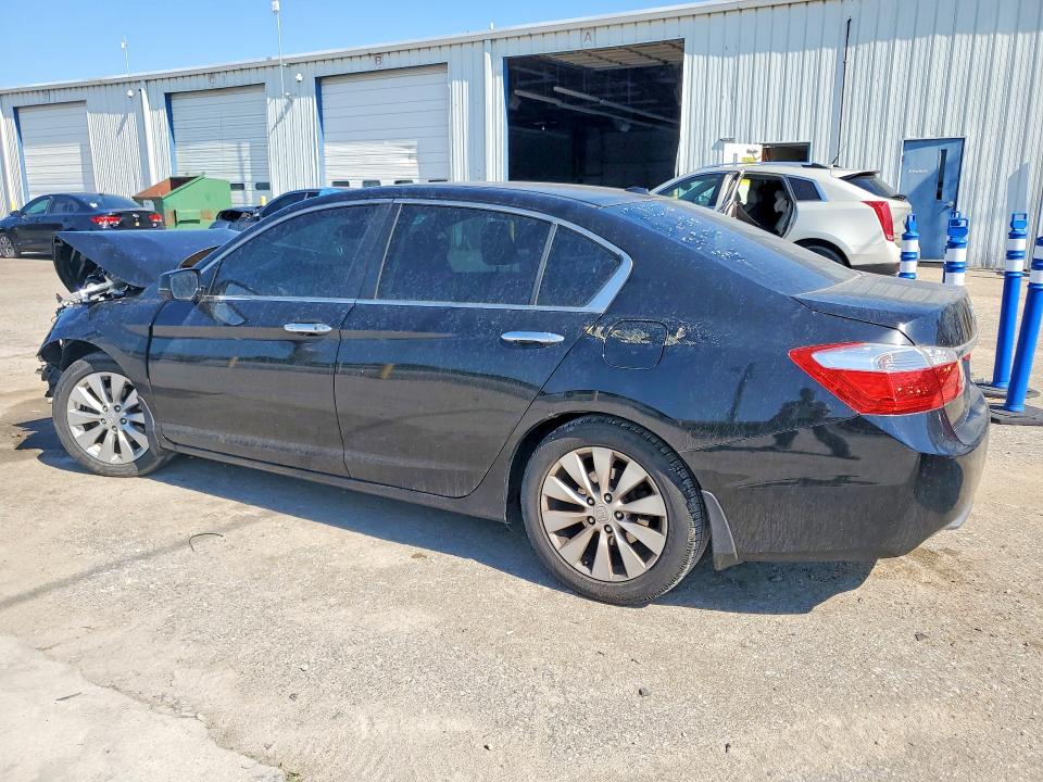 Photo 2 from auction – 2013 HONDA ACCORD with VIN 1HGCR2F88DA073629