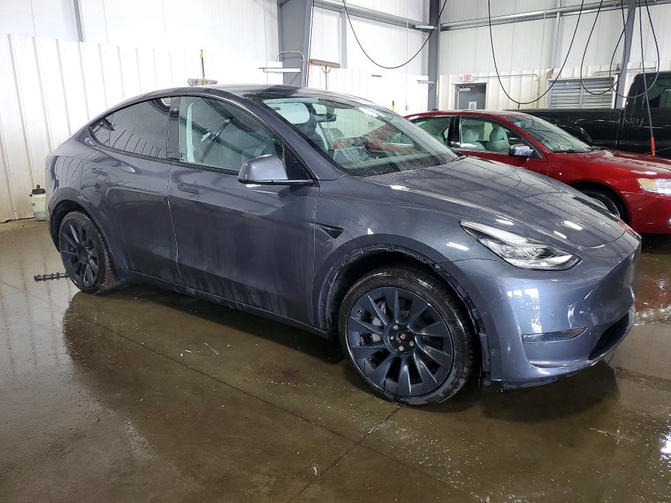 Photo 4 from auction – 2021 TESLA MODEL Y with VIN 5YJYGDEE7MF076784