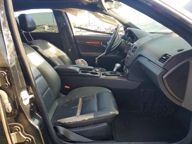 Photo 7 from auction – 2011 MERCEDES-BENZ C with VIN WDDGF5EB2BA479545