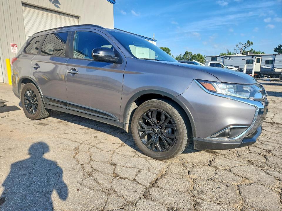 Снимка 4 от търг – 2018 MITSUBISHI OUTLANDER с VIN JA4AZ3A30JZ024004