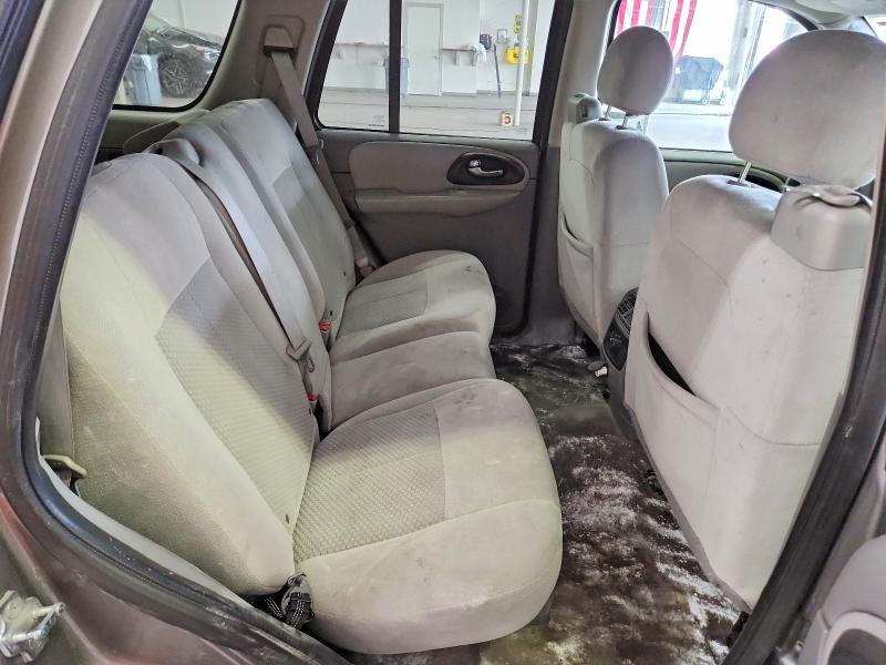 Photo 11 from auction – 2008 CHEVROLET TRAILBLAZER with VIN 1GNDT13S682137365