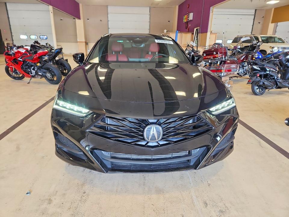 Photo 5 from auction – 2025 ACURA TLX with VIN 19UUB6F56SA002271