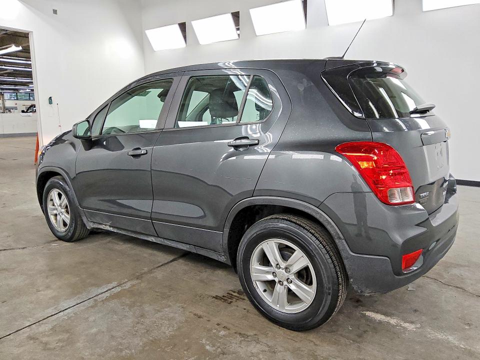 Photo 2 from auction – 2020 CHEVROLET TRAX with VIN 3GNCJKSB2LL260113