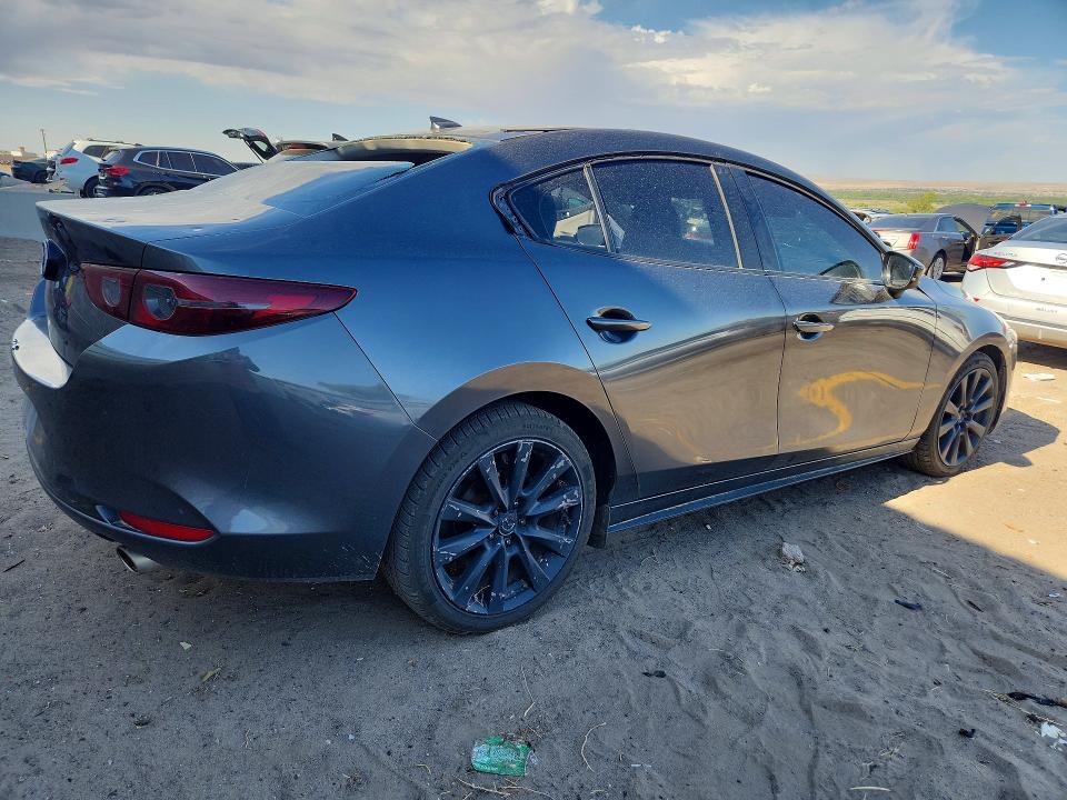 صورة رقم 3 من المزاد - 2020 MAZDA 3 مع VIN JM1BPBDM4L1162886
