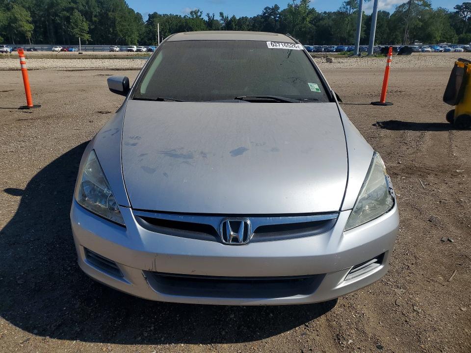 Photo 5 from auction – 2007 HONDA ACCORD with VIN JHMCM56887C000959