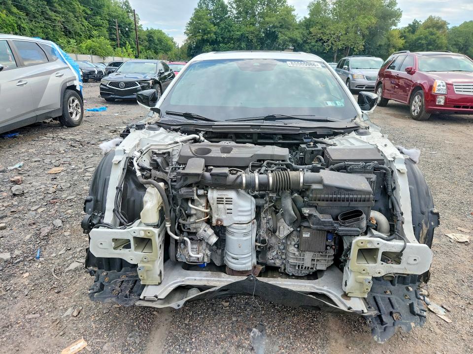 Photo 5 from auction – 2021 ACURA TLX with VIN 19UUB5F41MA012002
