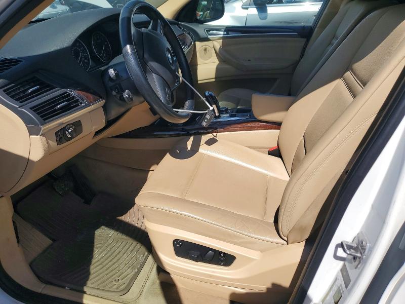 Photo 7 from auction – 2010 BMW X5 with VIN 5UXFE4C57AL277236