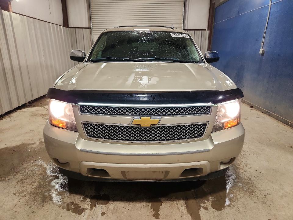 Photo 5 from auction – 2013 CHEVROLET TAHOE with VIN 1GNSCCE06DR234596