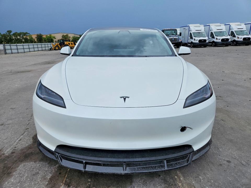 Снимка 5 от търг – 2024 TESLA MODEL 3 с VIN 5YJ3E1EA0RF743763