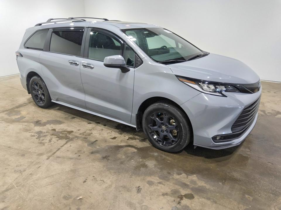 Photo 4 from auction – 2025 TOYOTA SIENNA with VIN 5TDCSKFC9SS176307