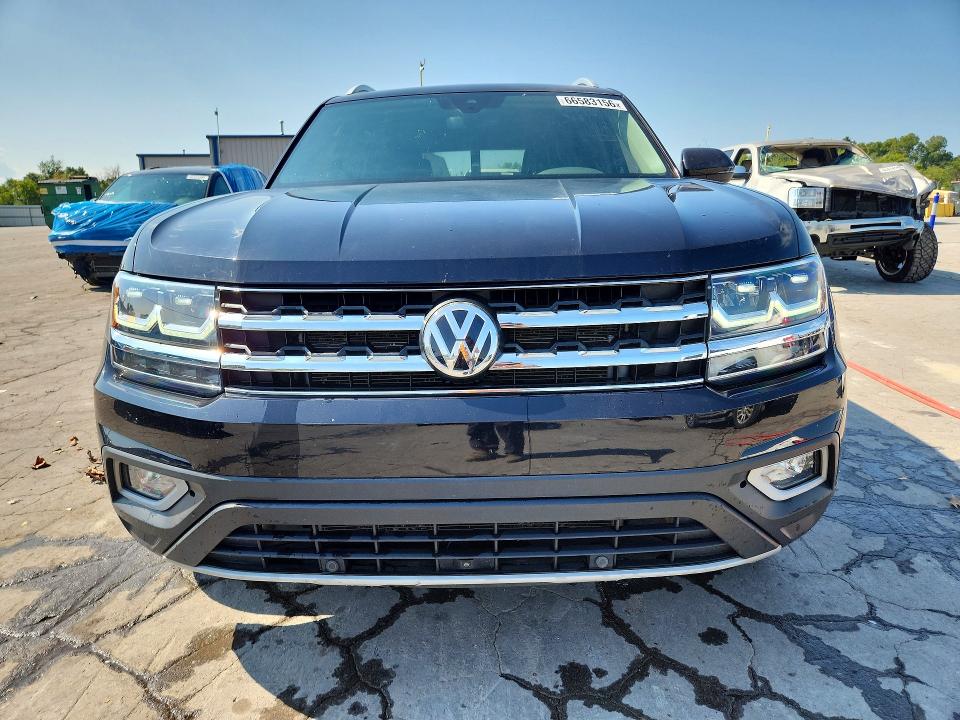 Photo 5 from auction – 2018 VOLKSWAGEN ATLAS with VIN 1V2NR2CA4JC562221