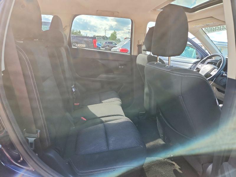 Photo 11 from auction – 2018 MITSUBISHI OUTLANDER with VIN JA4AZ3A36JZ045259