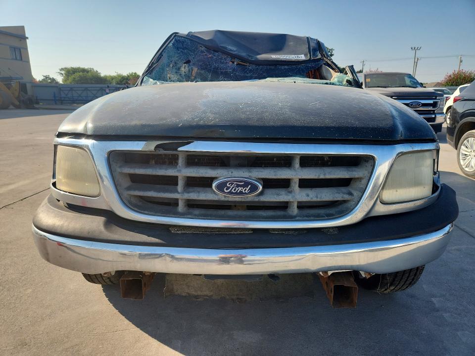 Photo 5 from auction – 2001 FORD F150 with VIN 2FTPF17L61CA15745
