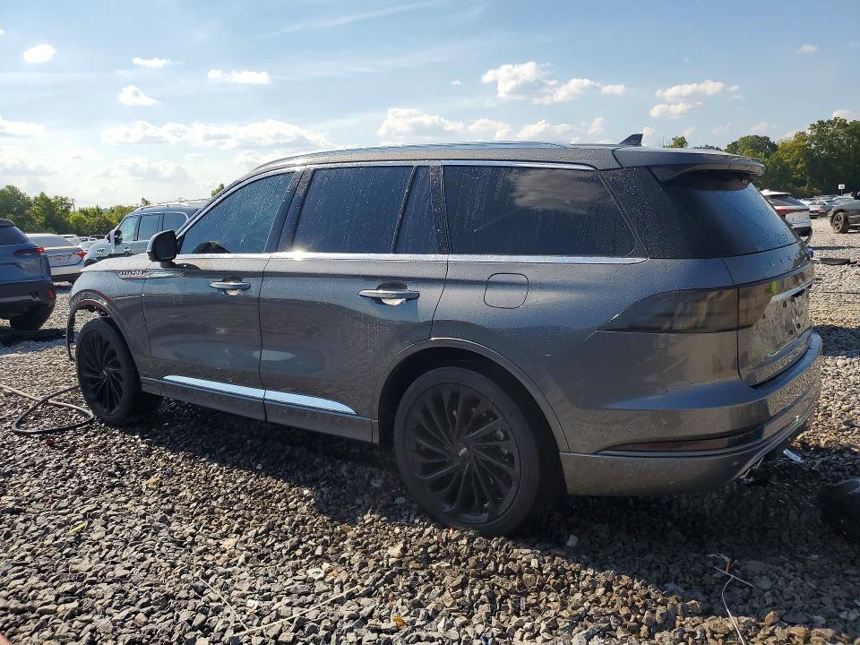 Photo 2 from auction – 2021 LINCOLN AVIATOR with VIN 5LM5J7XC1MGL18291