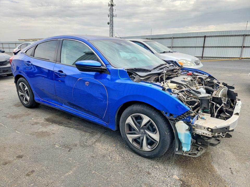 Photo 4 from auction – 2019 HONDA CIVIC with VIN 19XFC2F68KE202426