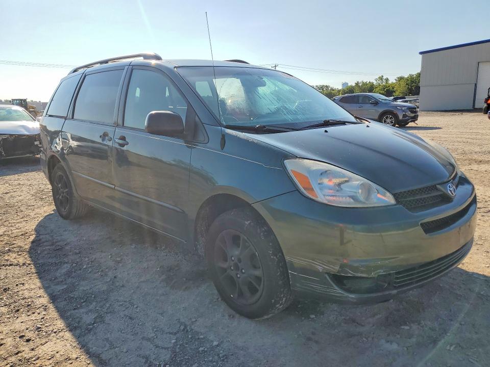 Photo 4 from auction – 2005 TOYOTA SIENNA with VIN 5TDBA23C95S039102