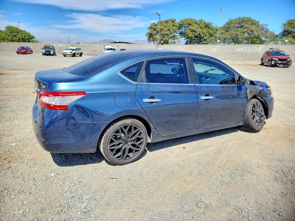 Photo 3 from auction – 2015 NISSAN SENTRA with VIN 3N1AB7AP9FL674522
