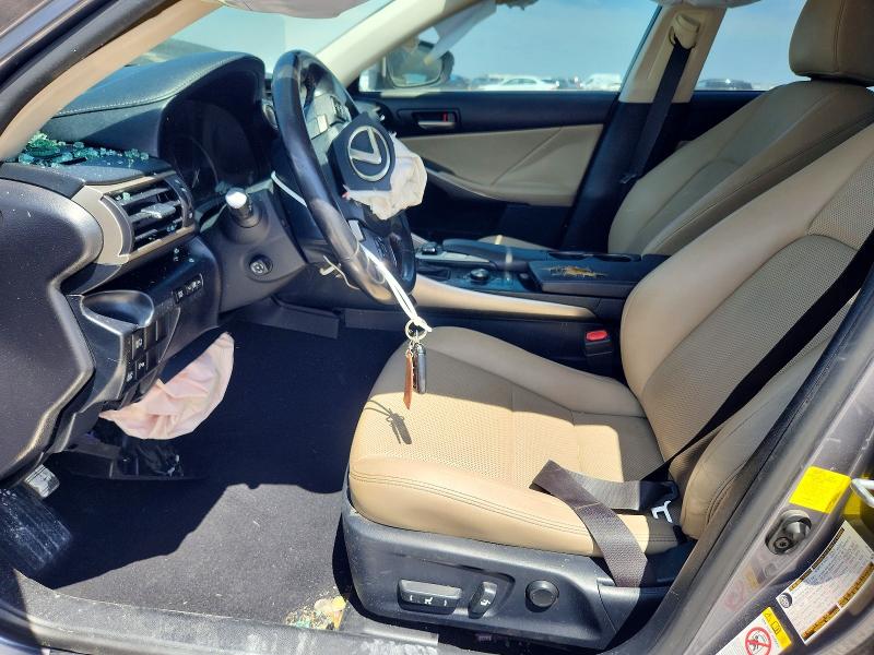Photo 7 from auction – 2017 LEXUS IS with VIN JTHBA1D26H5040328
