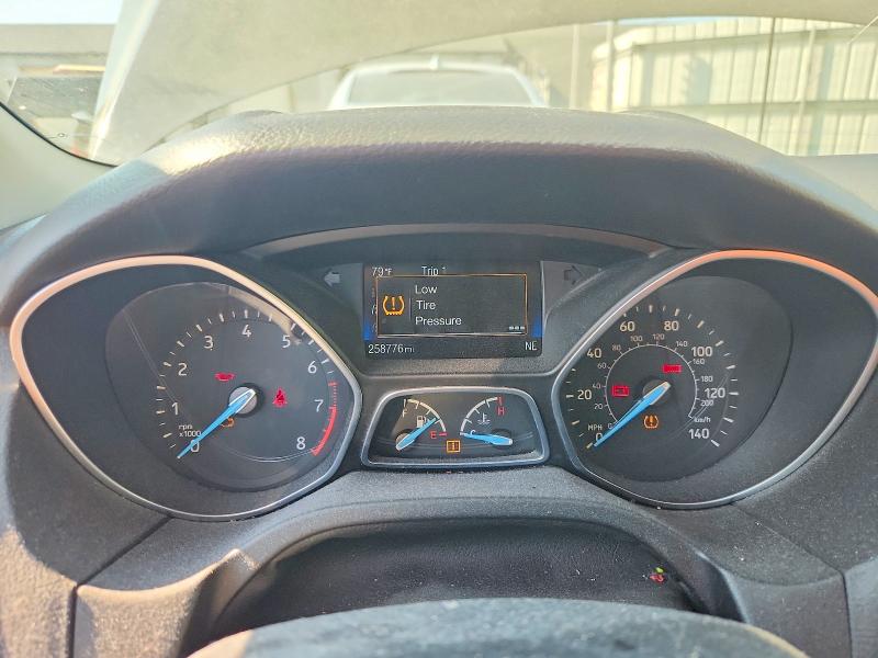 Photo 9 from auction – 2015 FORD FOCUS with VIN 1FADP3F23FL299388