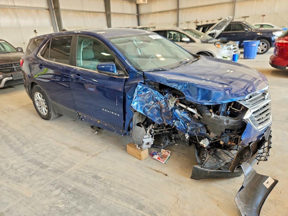 Photo 4 from auction – 2021 CHEVROLET EQUINOX with VIN 2GNAXKEV9M6156008