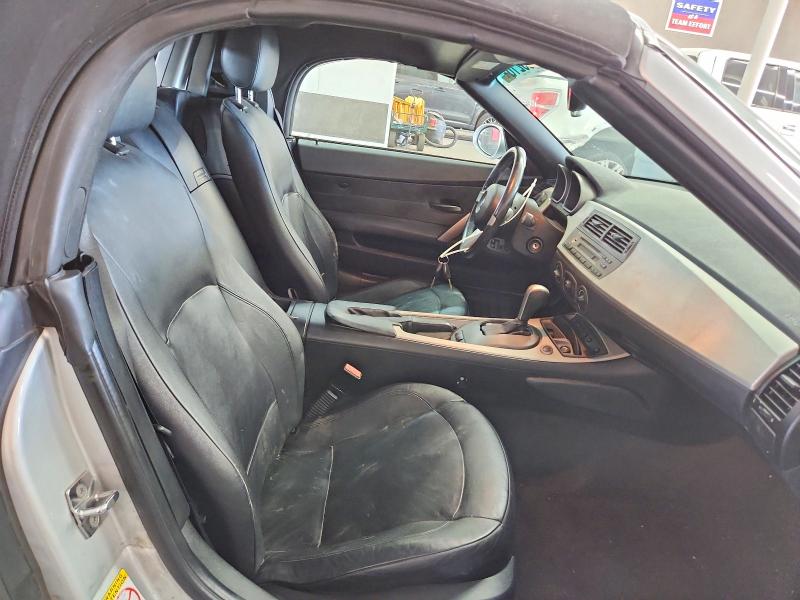 Photo 10 from auction – 2003 BMW Z4 with VIN 4USBT53403LU01105