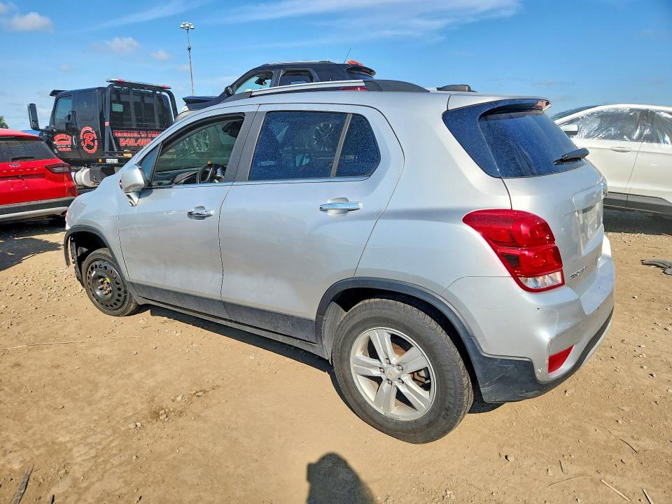 Photo 2 from auction – 2020 CHEVROLET TRAX with VIN KL7CJPSB3LB020718