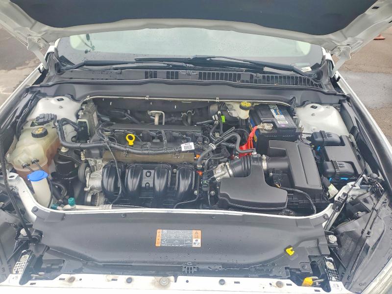 Photo 11 from auction – 2017 FORD FUSION with VIN 3FA6P0H78HR370122