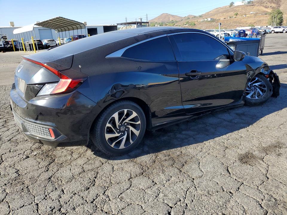 Photo 3 from auction – 2018 HONDA CIVIC with VIN 2HGFC4B06JH309055