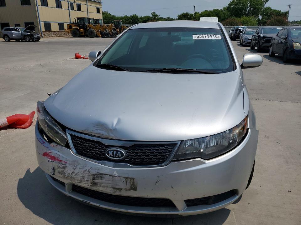Photo 5 from auction – 2011 KIA FORTE with VIN KNAFT4A24B5887274