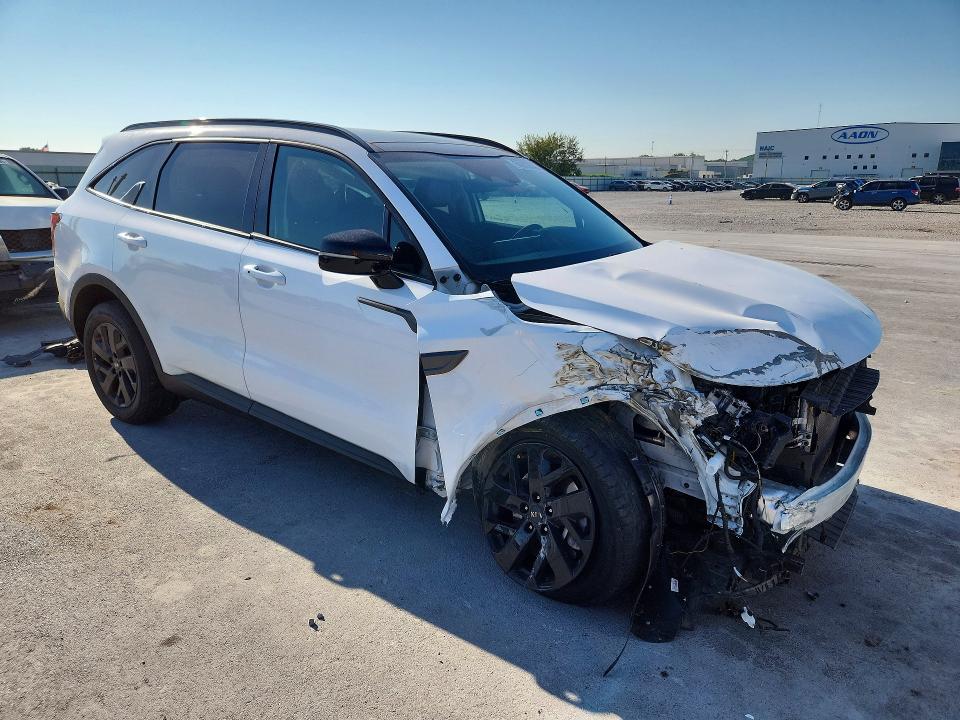 Foto 4 de la subasta – 2021 KIA SORENTO con VIN 5XYRLDLC0MG070979