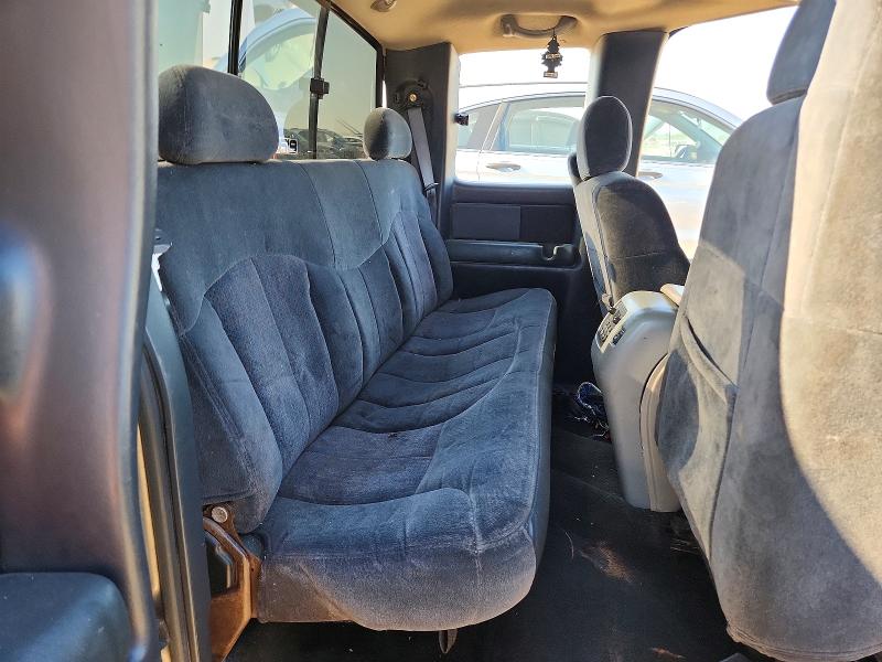 Photo 10 from auction – 2000 CHEVROLET SILVERADO with VIN 2GCEC19V4Y1170024