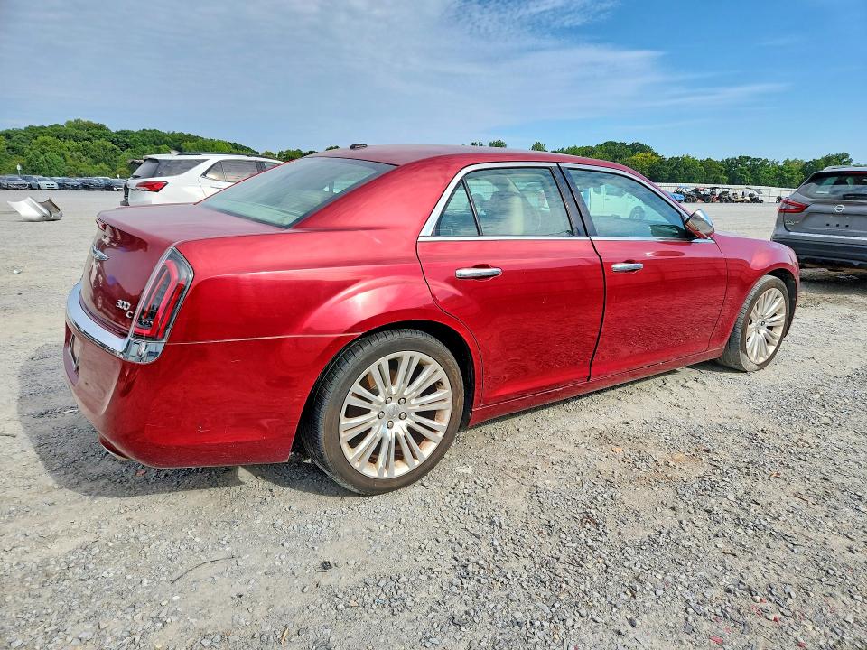 Photo 3 from auction – 2014 CHRYSLER 300C with VIN 2C3CCAEG2EH138775