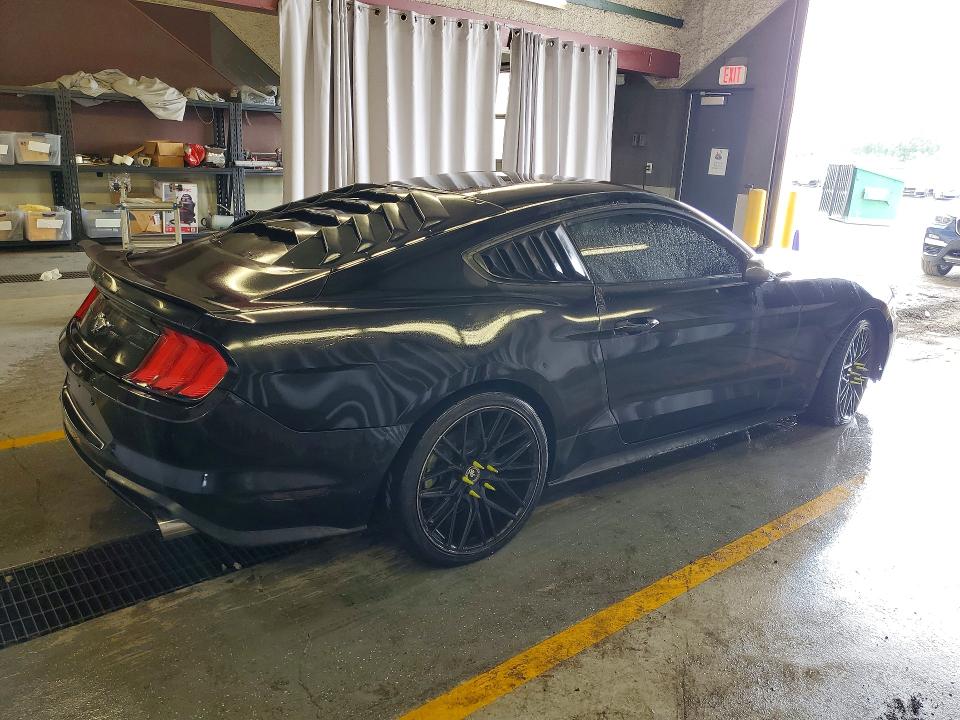 Photo 3 from auction – 2018 FORD MUSTANG with VIN 1FA6P8TH9J5128110