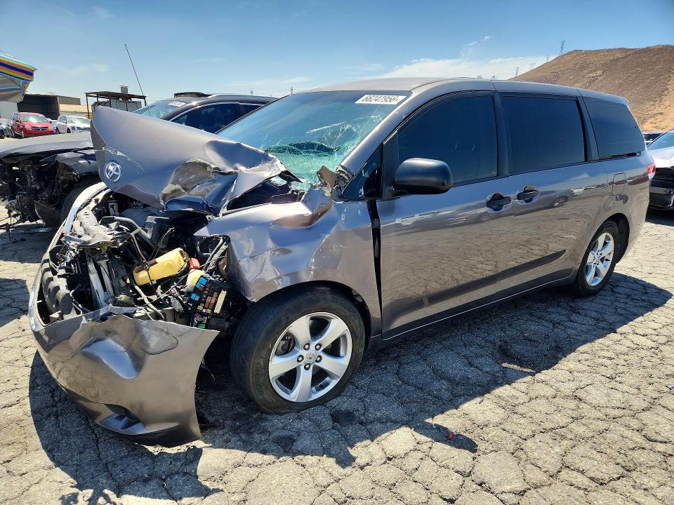 Photo 1 from auction – 2014 TOYOTA SIENNA with VIN 5TDZK3DC3ES466078