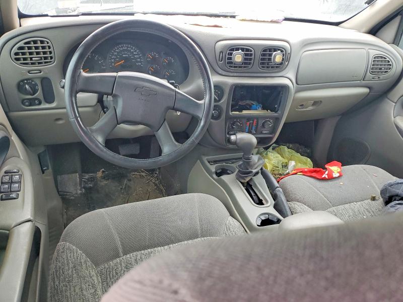 Photo 8 from auction – 2003 CHEVROLET TRAILBLAZER with VIN 1GNDT13S232161493