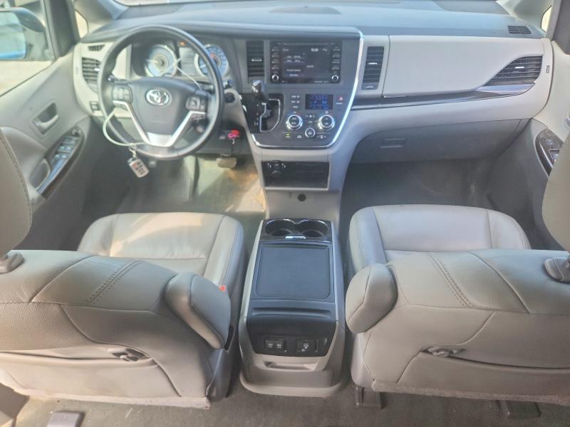 Photo 8 from auction – 2018 TOYOTA SIENNA with VIN 5TDYZ3DC0JS906730