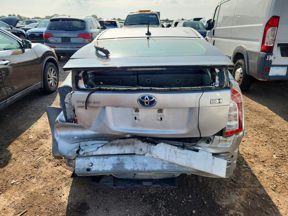 Photo 6 from auction – 2014 TOYOTA PRIUS with VIN JTDKN3DU6E1838429