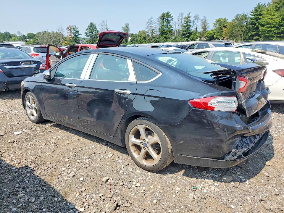 Photo 2 from auction – 2016 FORD FUSION with VIN 3FA6P0G70GR253327