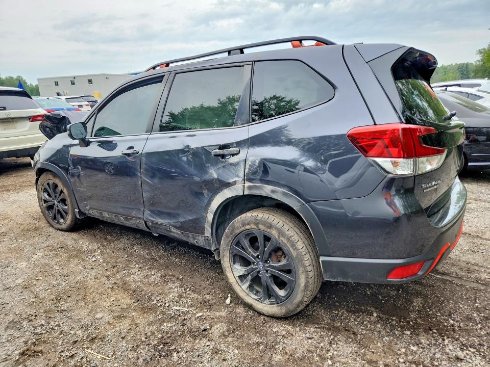Photo 2 from auction – 2019 SUBARU FORESTER with VIN JF2SKEKC7KH442982