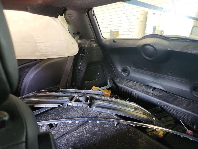 Photo 10 from auction – 2012 MINI COOPER with VIN WMWSV3C50CTY28990