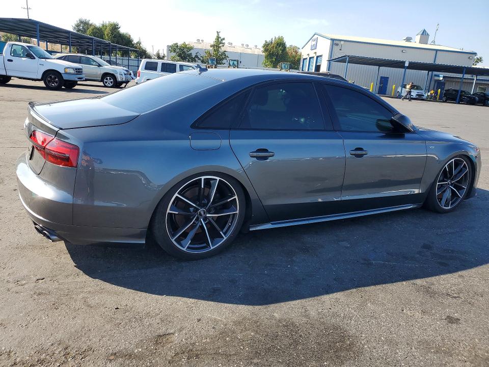 Photo 3 from auction – 2017 AUDI S8 with VIN WUAJ5AFD5HN900836